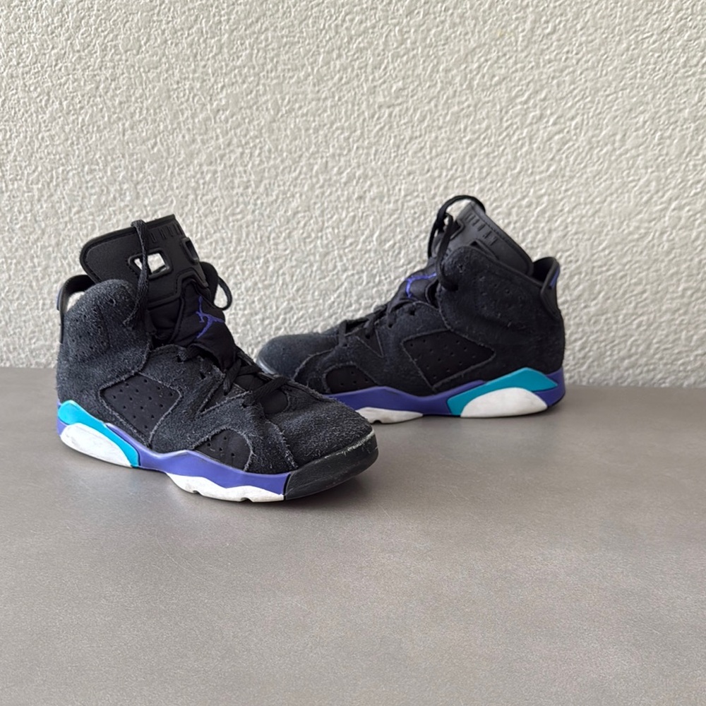 Jordan High-Top Sneakers with Purple and Teal Accents